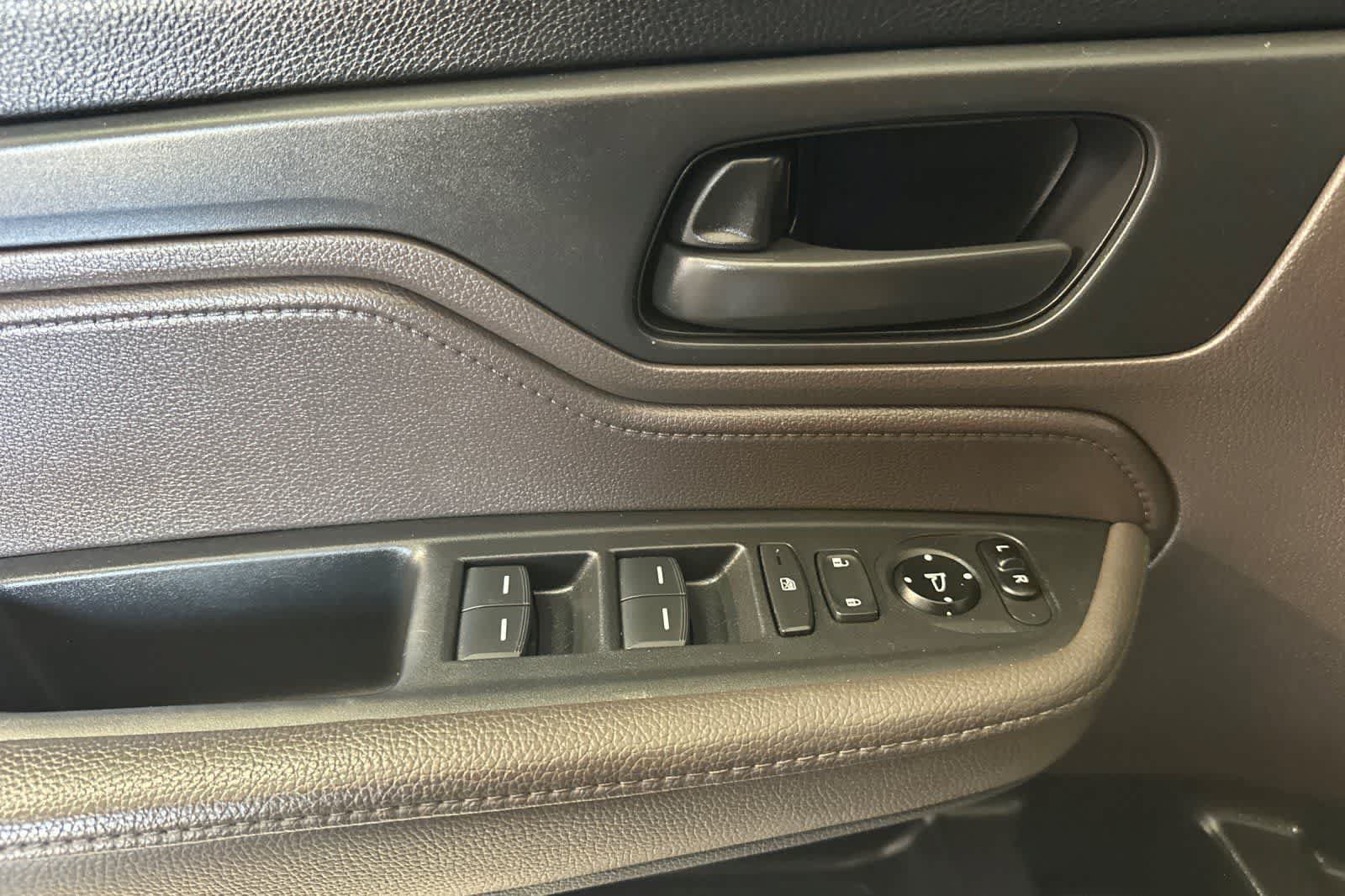 Used 2019 Honda Odyssey EX image 13