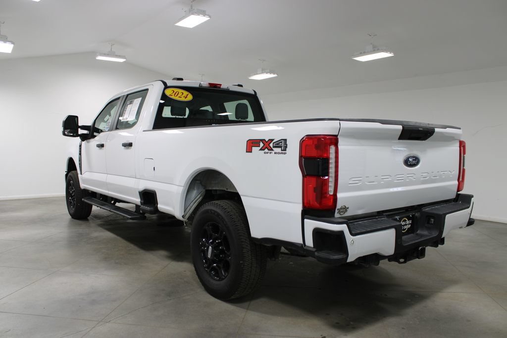 Used 2024 Ford F250 XL w/ STX Appearance Package AWD/4WD image 7