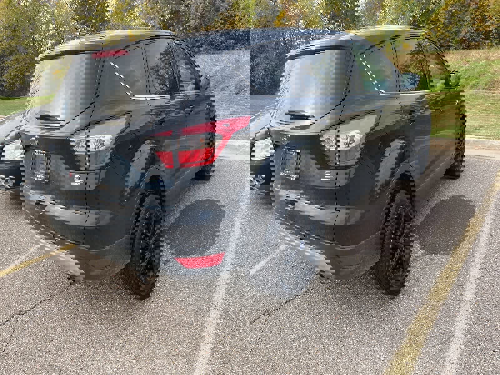 Used 2017 Ford Escape SE image 14