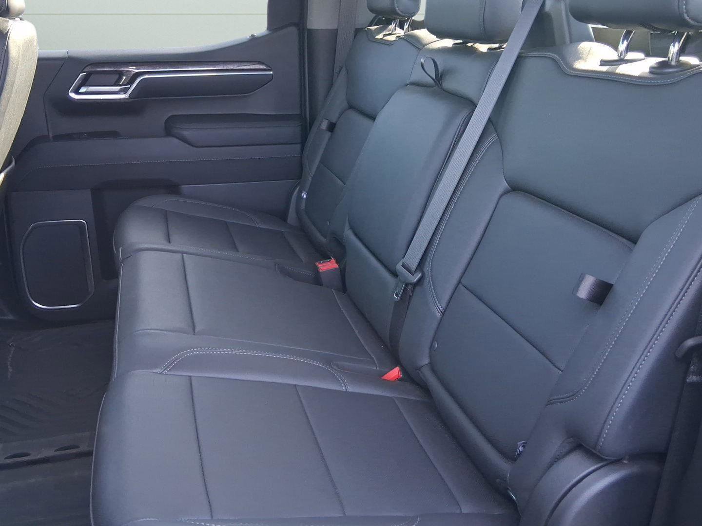 Used 2023 Chevrolet Silverado 1500 LTZ image 13