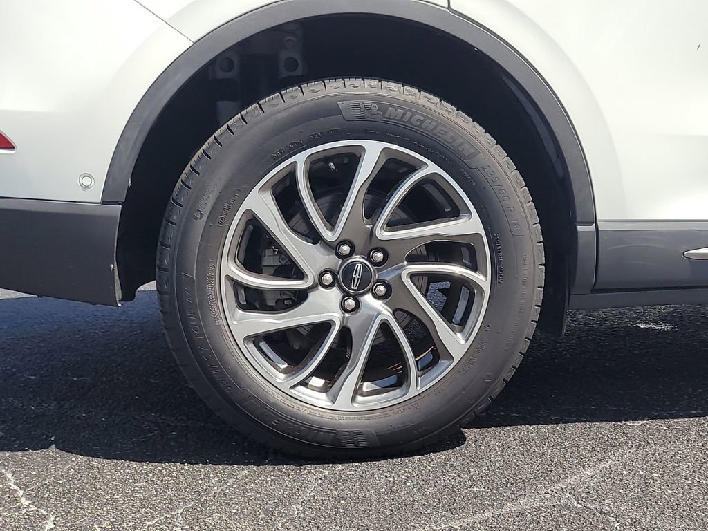 Used 2021 Lincoln Corsair FWD image 5