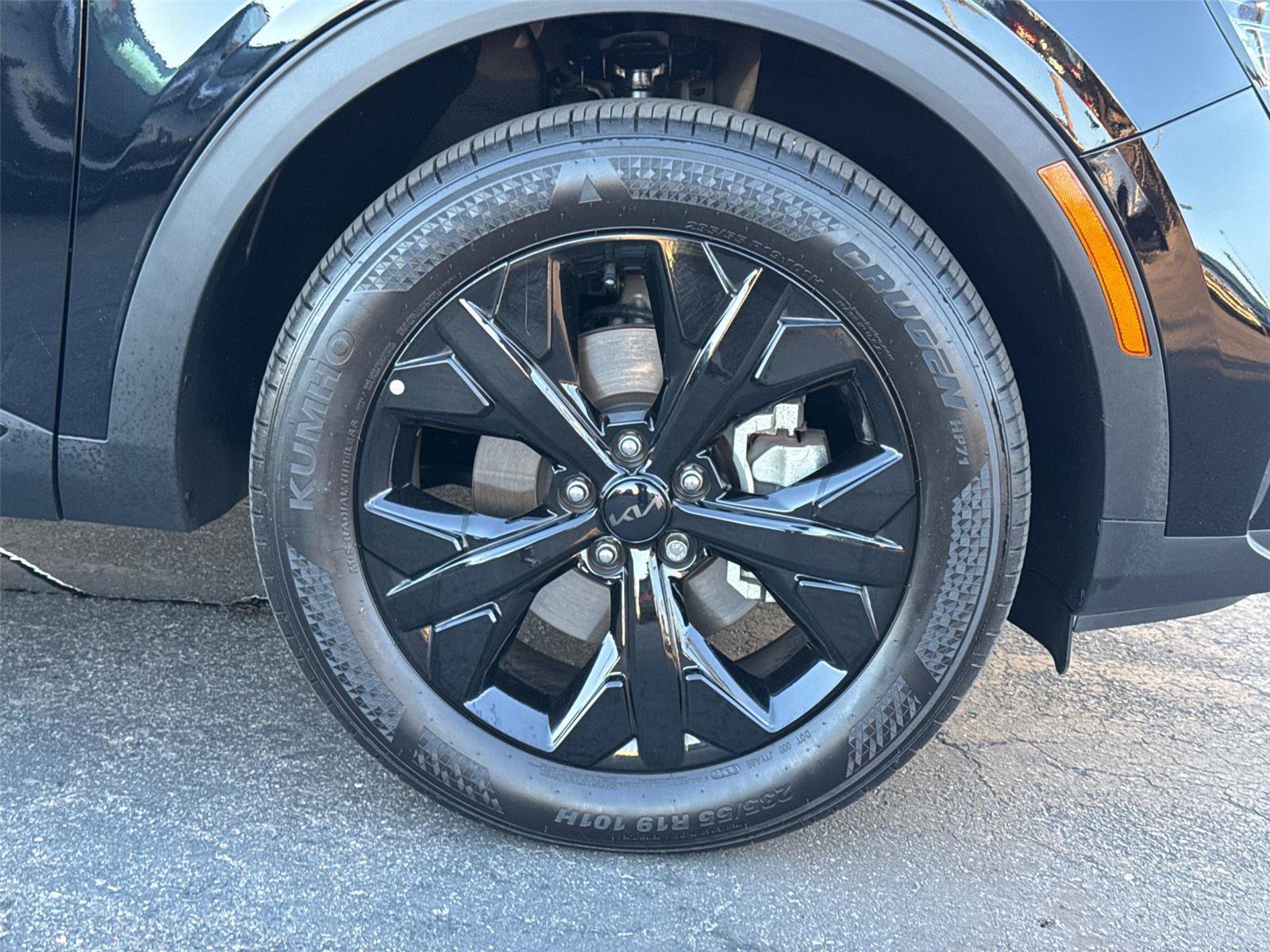 Used 2025 Kia Sportage X-Line w/ Premium Package image 6