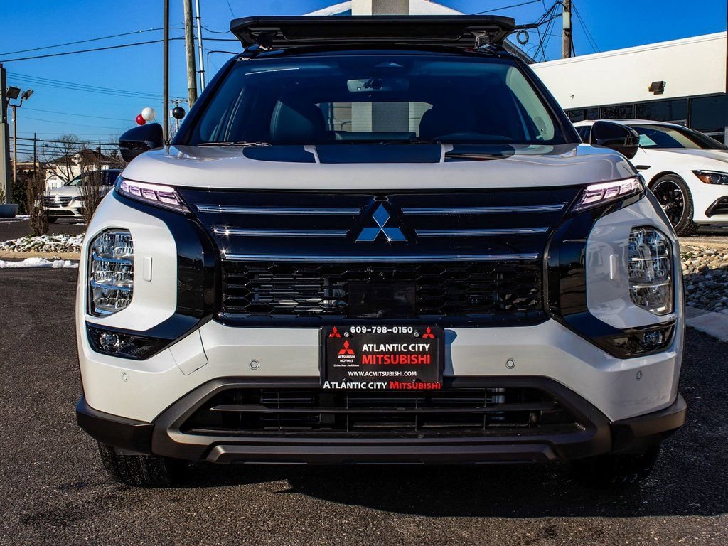 New 2026 Mitsubishi Outlander Trail Edition image 2