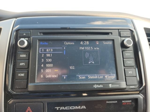 Used 2015 Toyota Tacoma PreRunner w/ SR5 Package RWD image 26