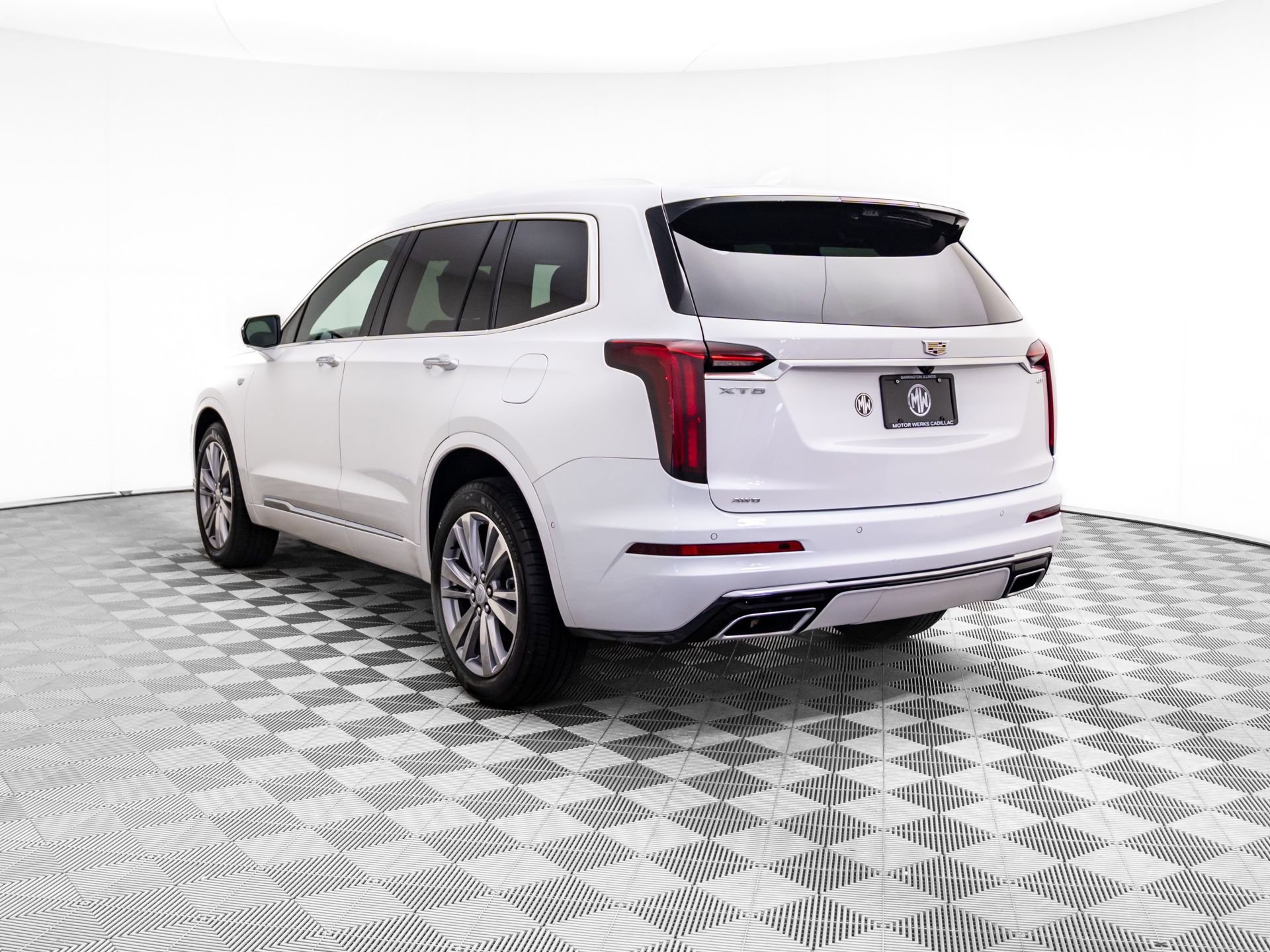Certified 2024 Cadillac XT6 Premium Luxury w/ Platinum Package image 6