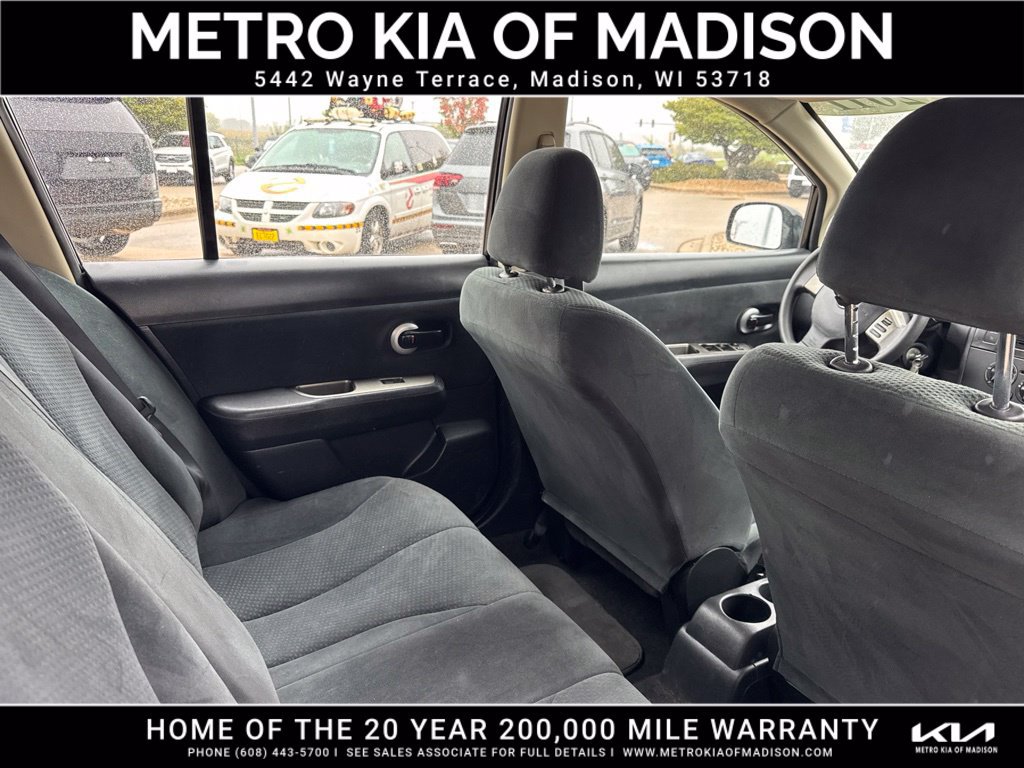 Used 2011 Nissan Versa 1.8 S w/ Plus Pkg FWD image 34