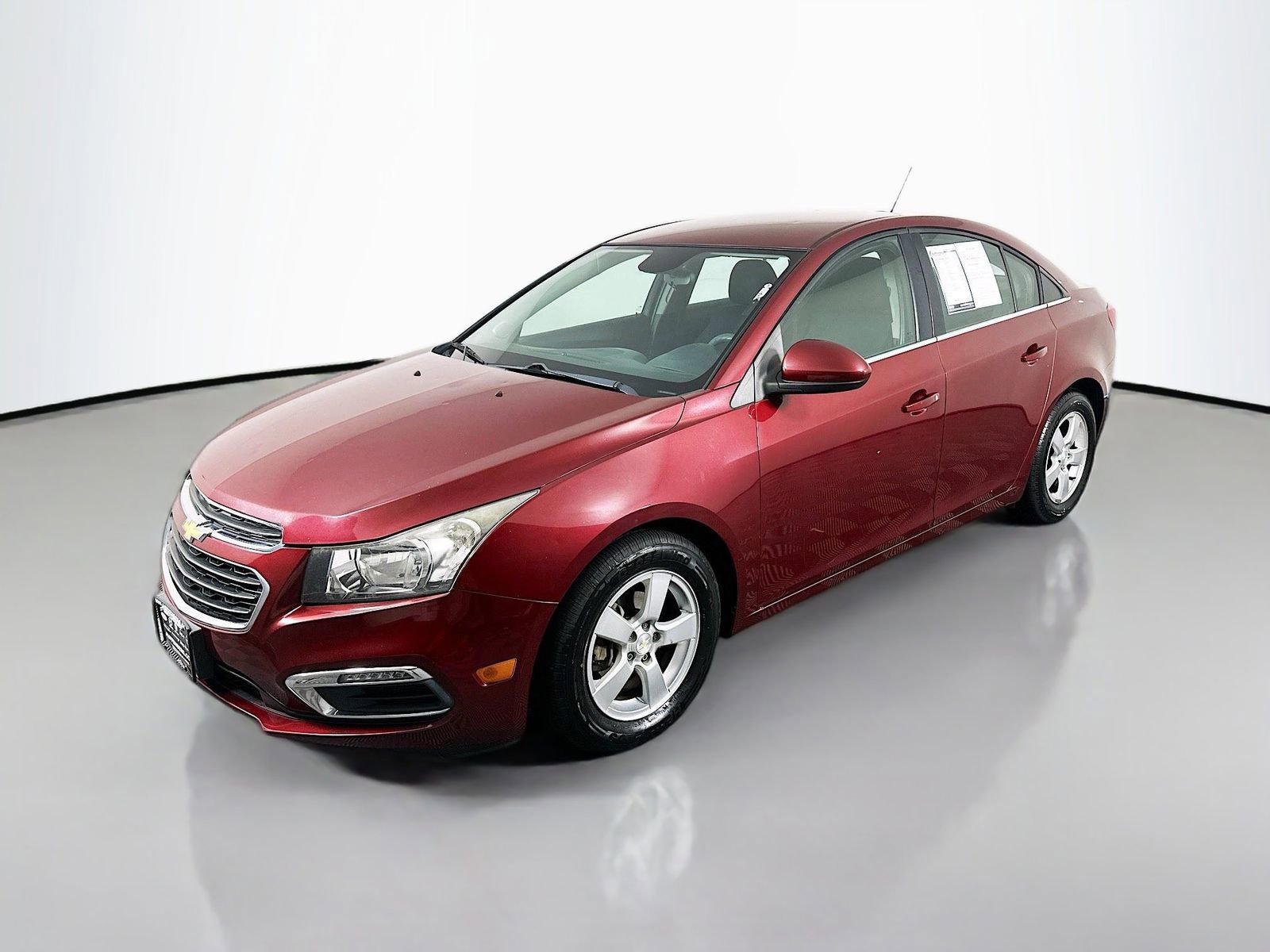Used 2015 Chevrolet Cruze LT FWD image 3