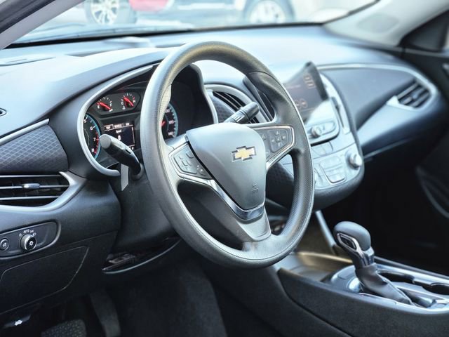 Used 2023 Chevrolet Malibu LT image 12