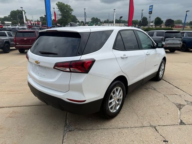 Used 2024 Chevrolet Equinox LS w/ LS Convenience Package FWD image 5