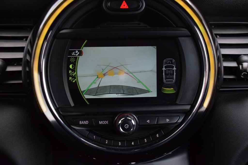 Used 2018 MINI Cooper Convertible image 24