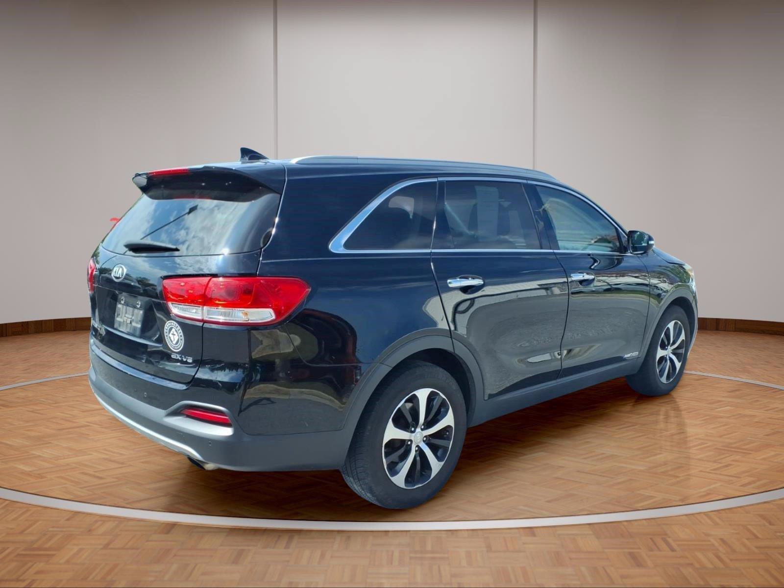 Used 2017 Kia Sorento EX AWD/4WD image 6
