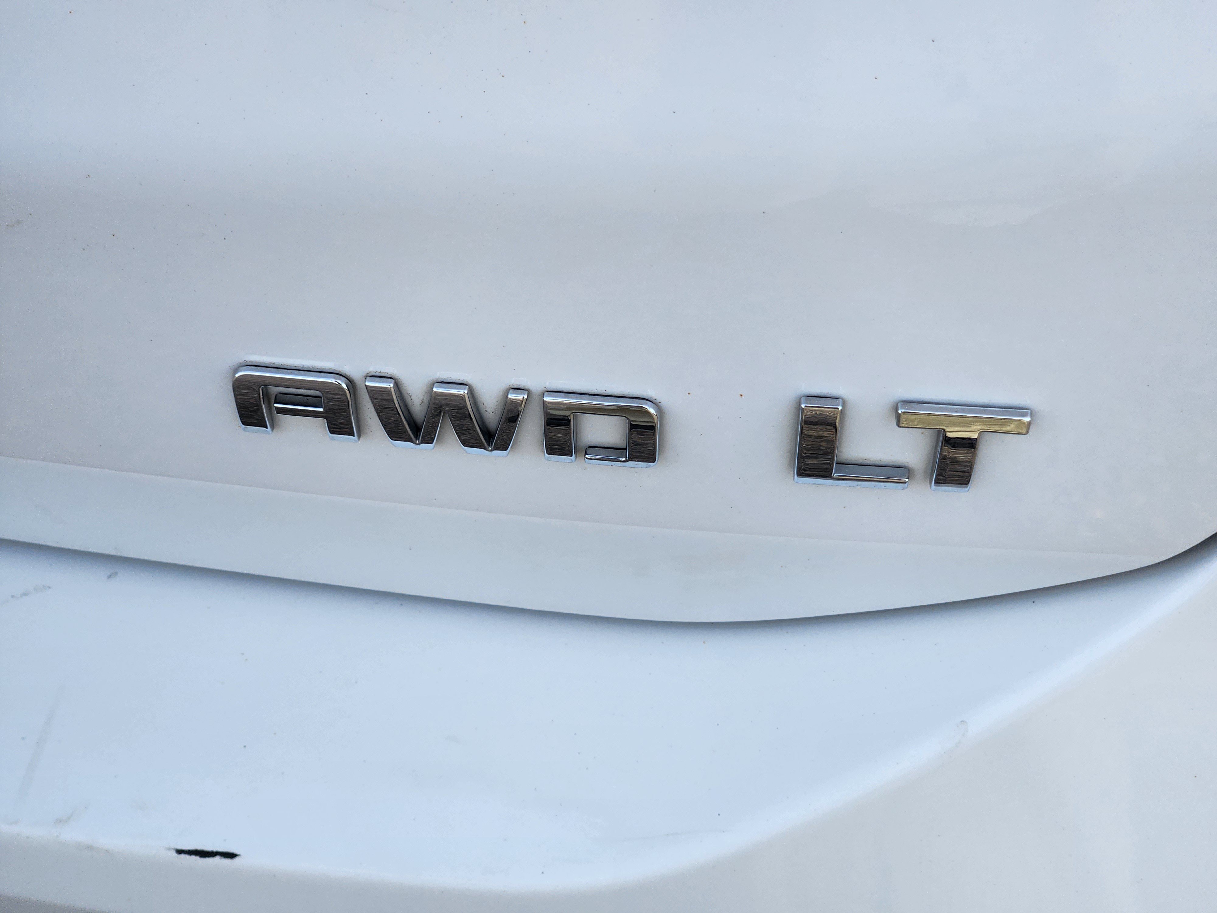 Used 2024 Chevrolet Equinox LT AWD/4WD image 9