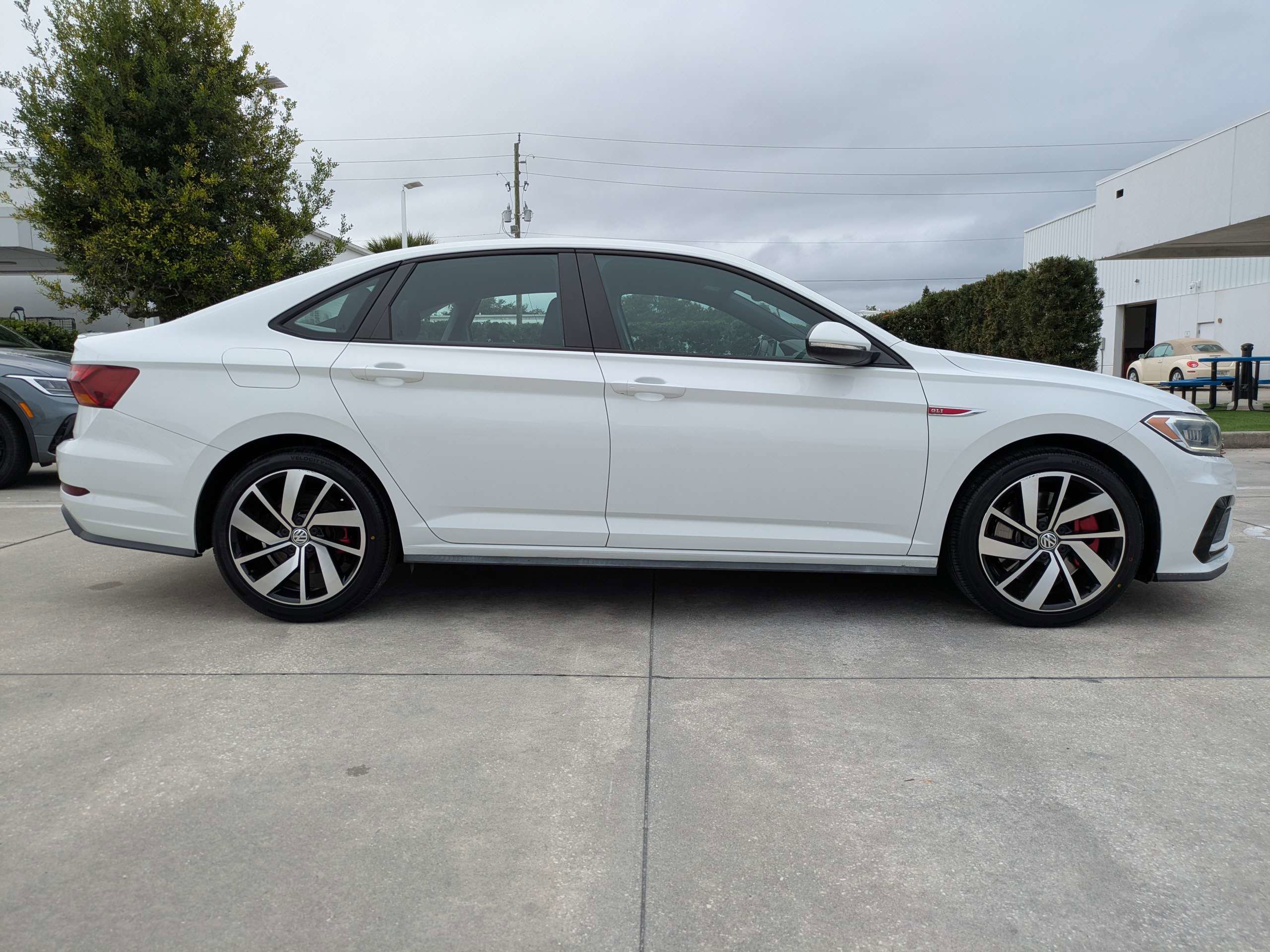 Certified 2019 Volkswagen Jetta GLI image 3