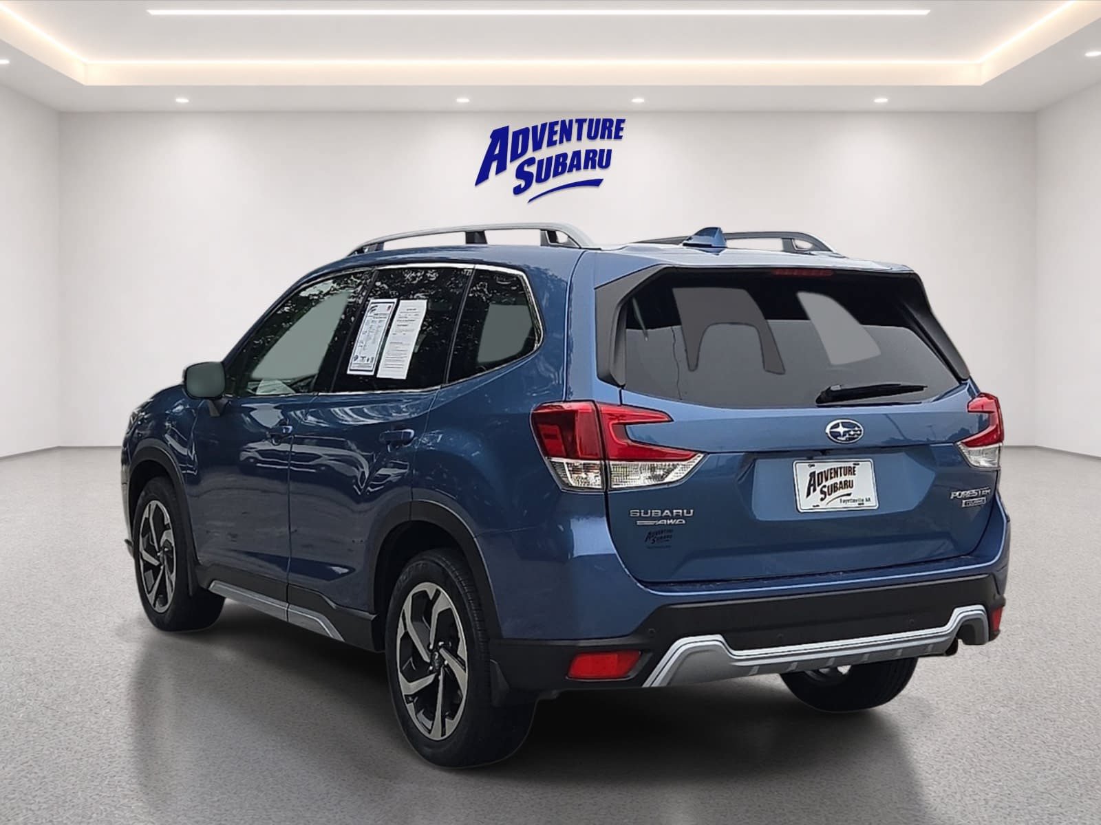 Used 2022 Subaru Forester Touring AWD/4WD image 5