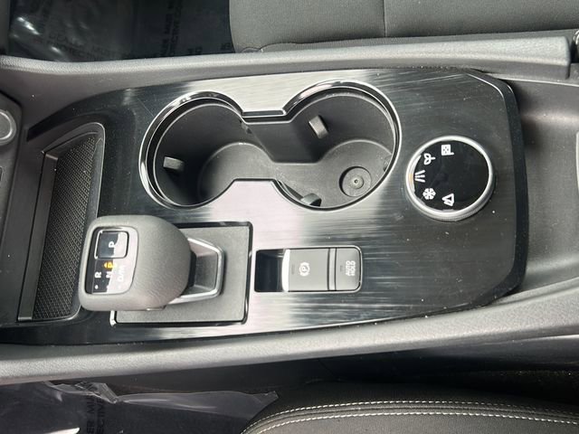 Used 2024 Nissan Rogue S image 25