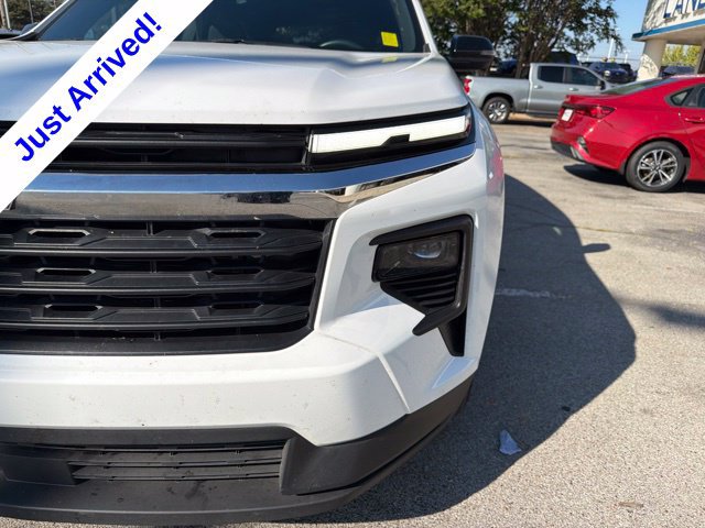 Used 2024 Chevrolet Traverse LS FWD image 9
