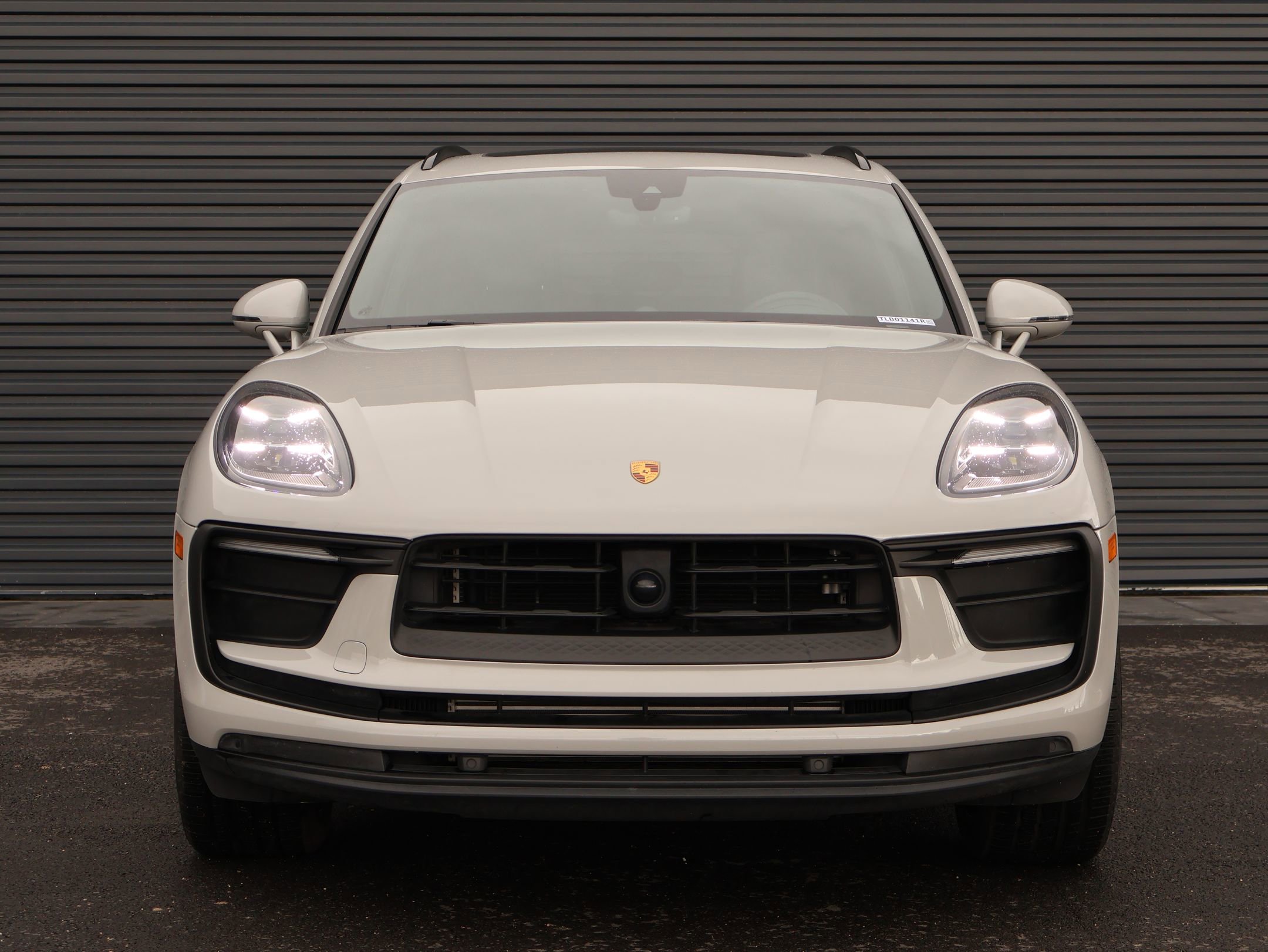 Certified 2026 Porsche Macan AWD/4WD image 7