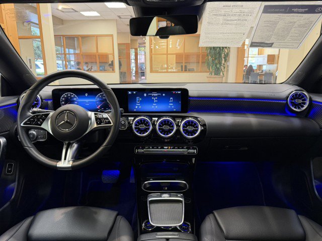 Used 2025 Mercedes-Benz CLA 250 image 7