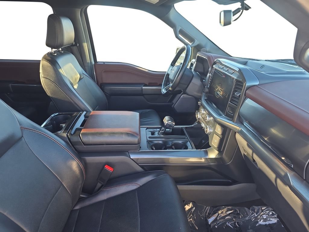 Used 2023 Ford F150 Lariat w/ Max Trailer Tow Package image 17