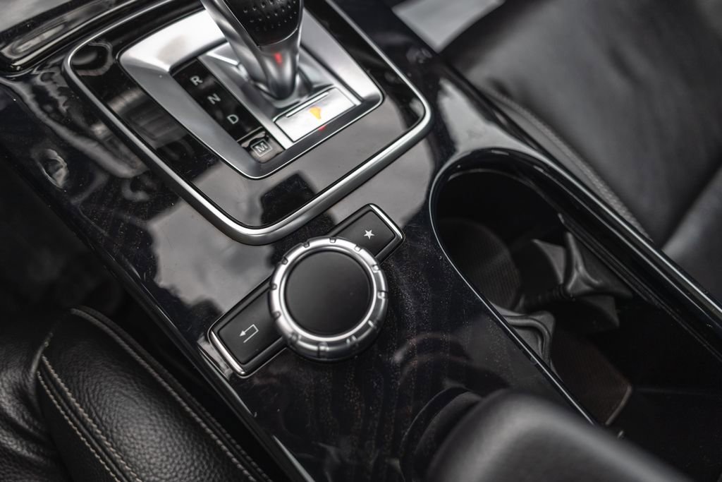 Used 2017 Mercedes-Benz SLC 300 image 19