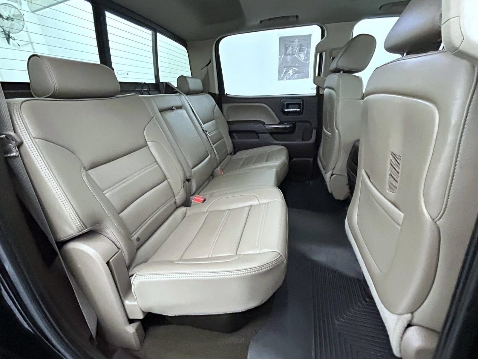 Used 2015 GMC Sierra 2500 Denali w/ Duramax Plus Package AWD/4WD image 18