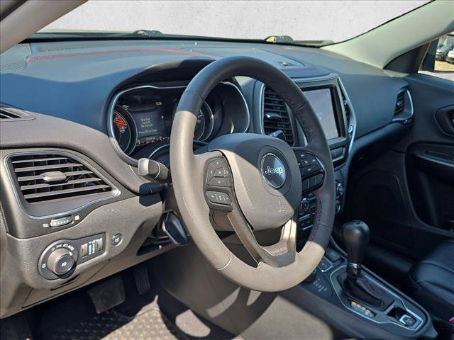 Used 2022 Jeep Cherokee Trailhawk w/ Comfort/Convenience Group image 8