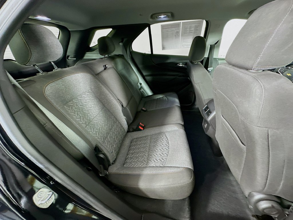 Used 2023 Chevrolet Equinox LT FWD image 33