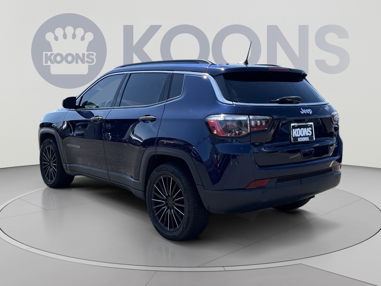 Used 2021 Jeep Compass Sport FWD image 4