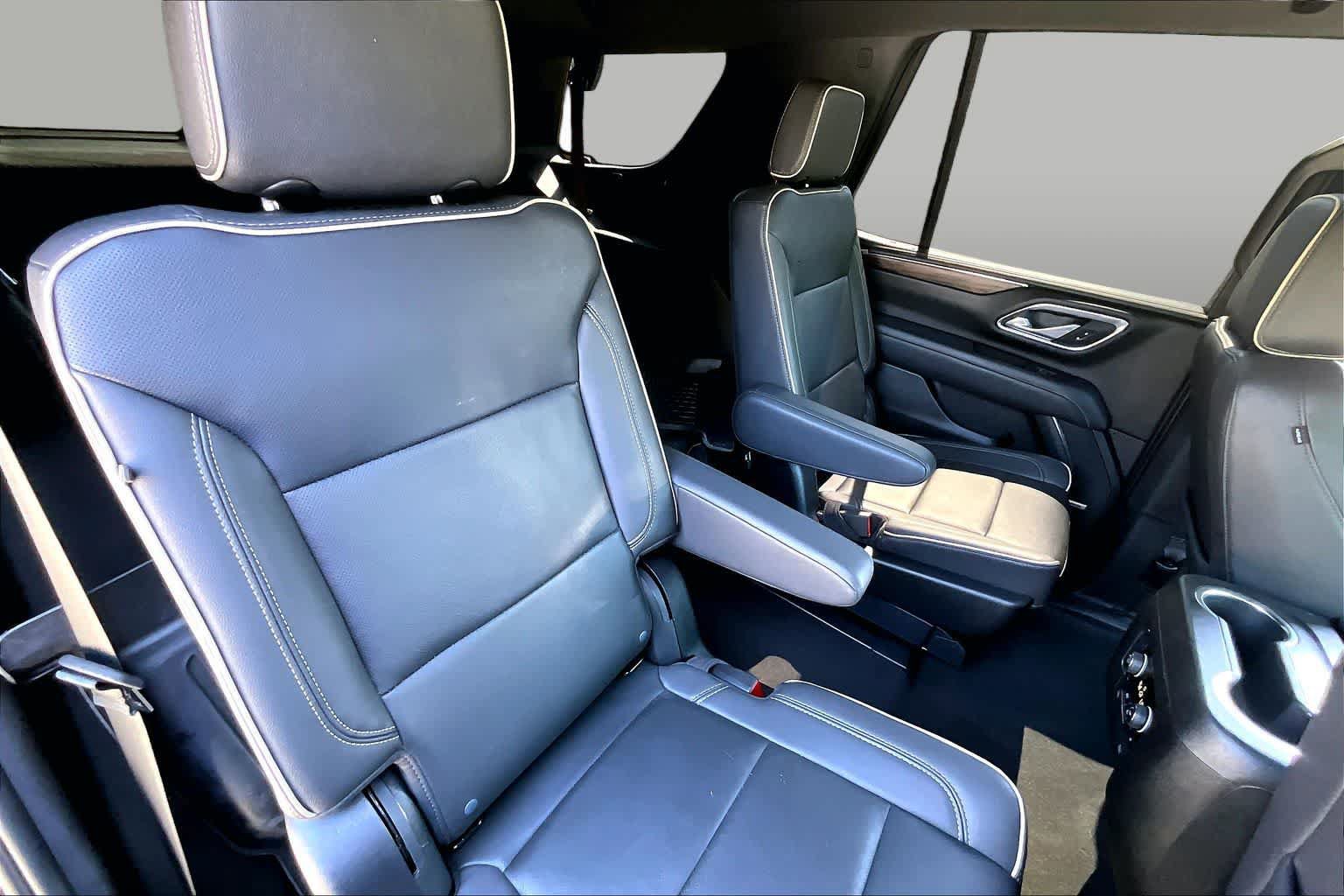 Used 2023 Chevrolet Tahoe Premier AWD/4WD image 21