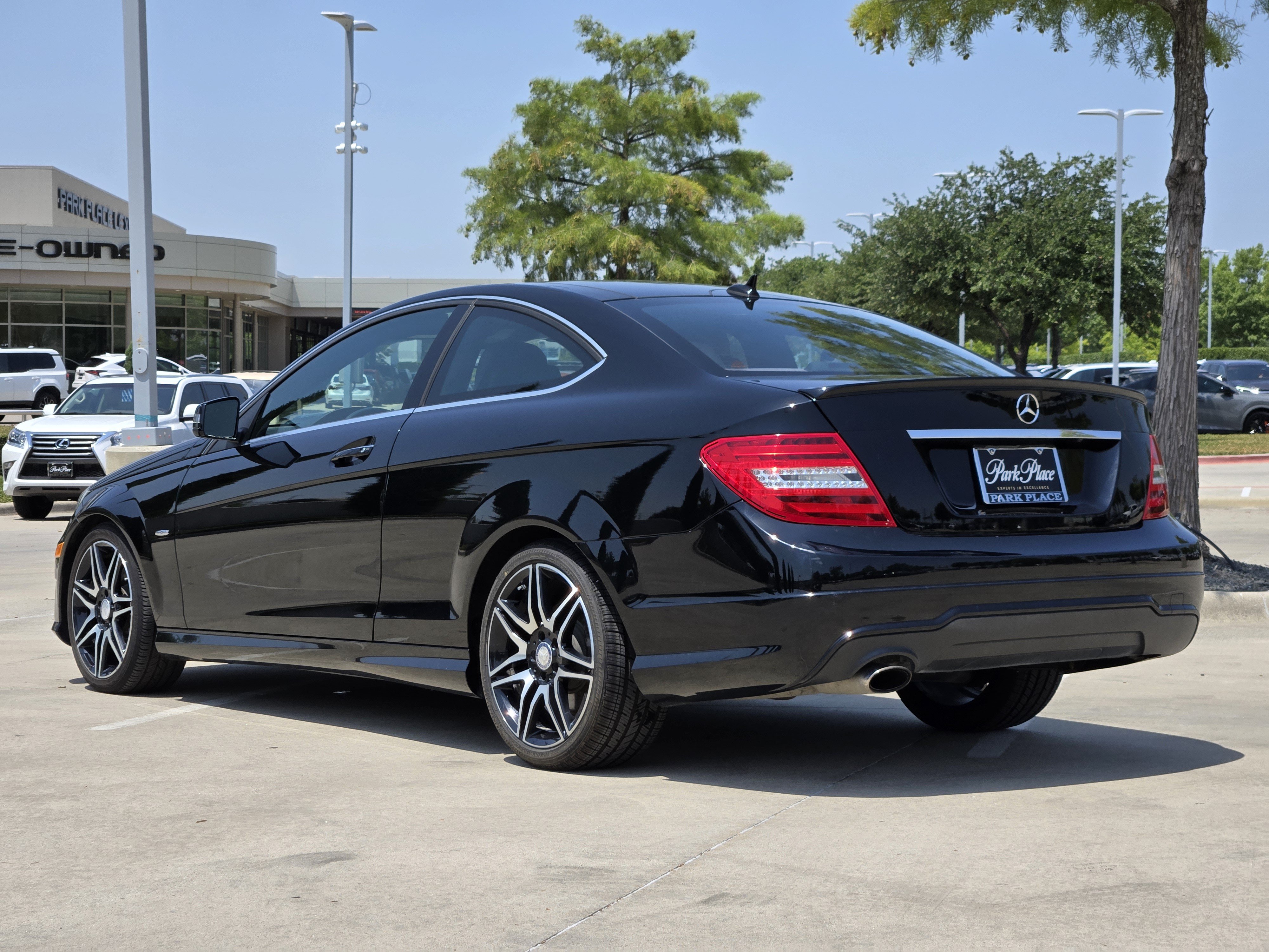 Used 2013 Mercedes-Benz C 250 Coupe image 3