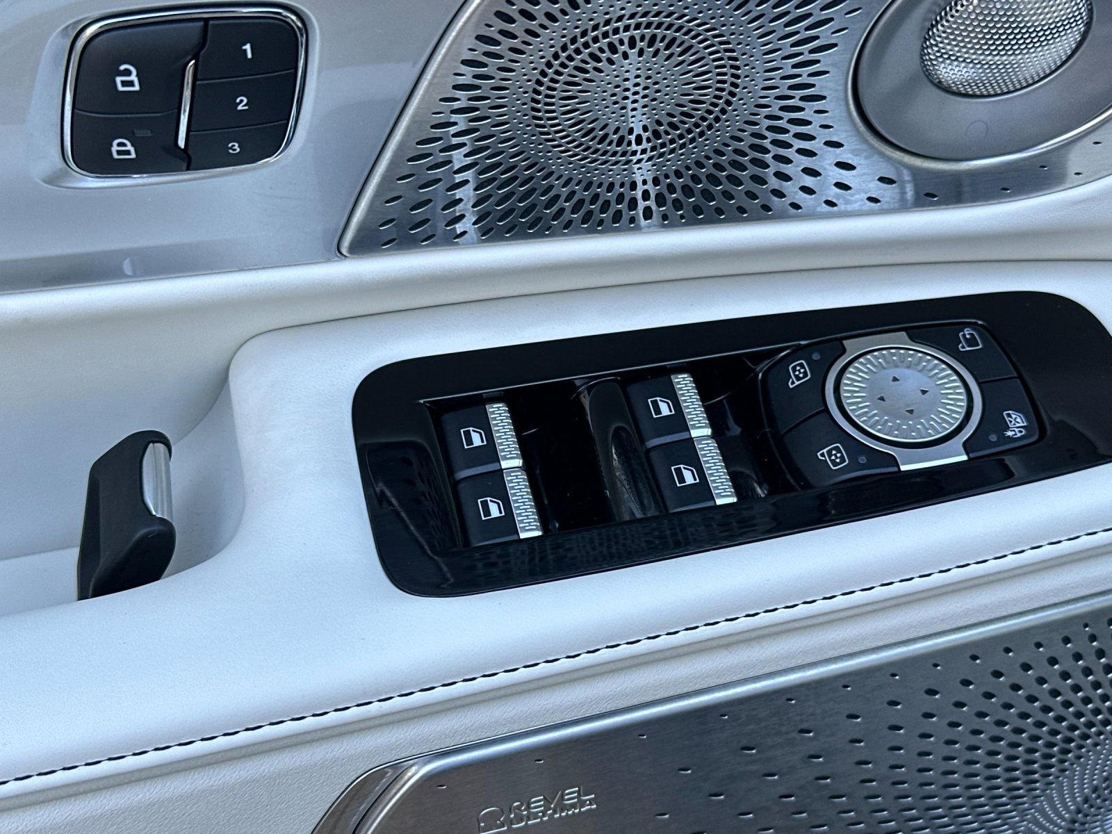 Used 2024 Lincoln Nautilus Black Label image 13