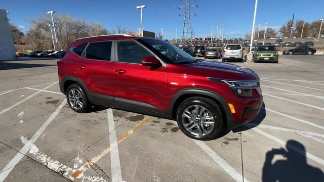 Certified 2023 Kia Seltos S AWD/4WD image 2