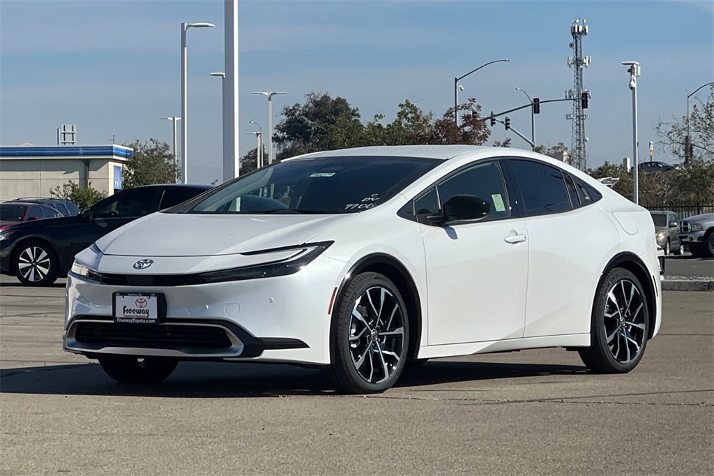 New 2026 Toyota Prius XSE image 8