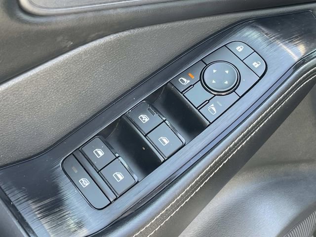 Used 2023 Nissan Rogue SV w/ SV Premium B Package FWD image 17