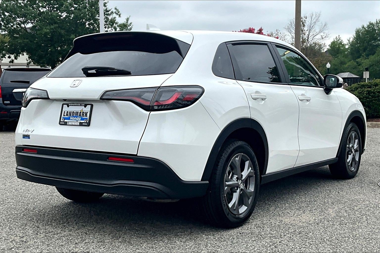 Used 2026 Honda HR-V LX image 2