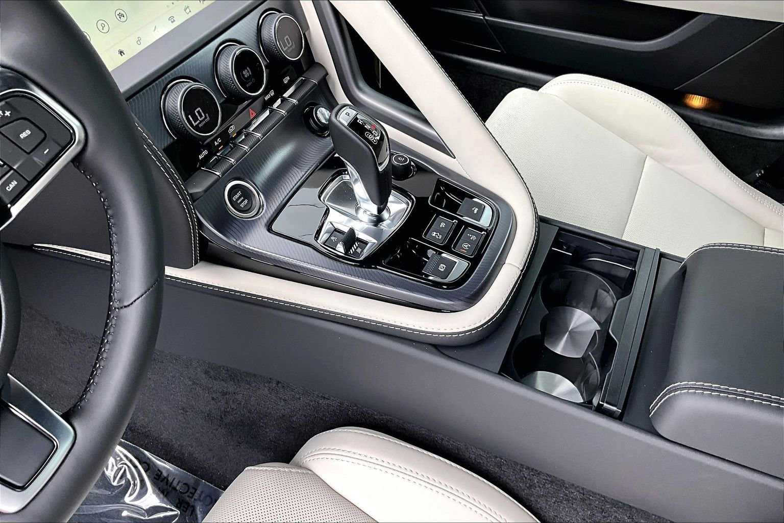 New 2024 Jaguar F-TYPE R-Dynamic RWD image 8