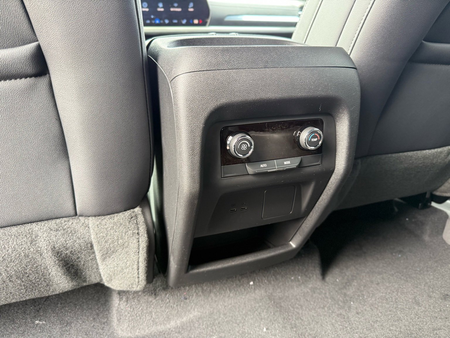 New 2026 Chevrolet Traverse LT image 27