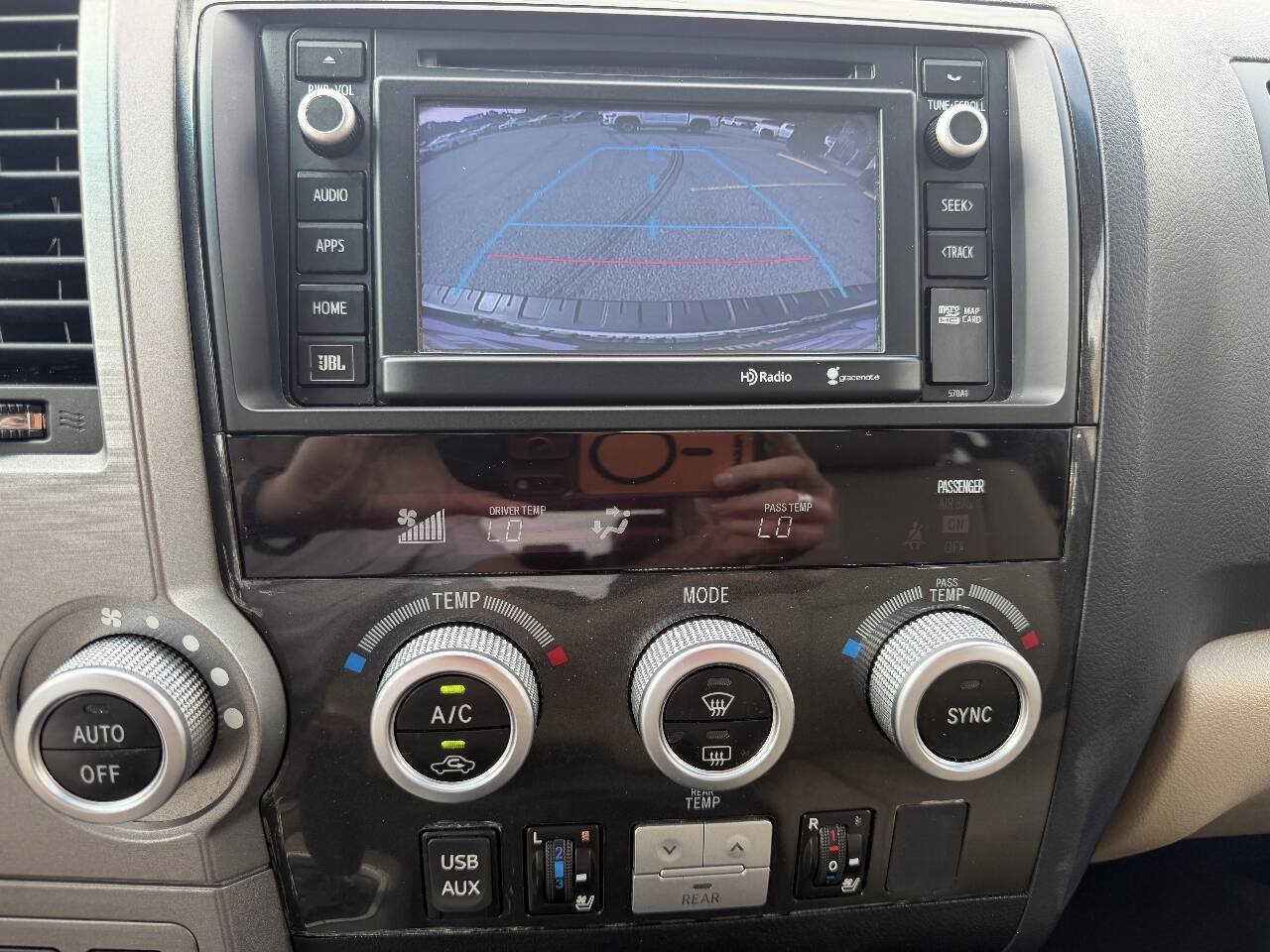 Used 2014 Toyota Sequoia Platinum AWD/4WD image 16