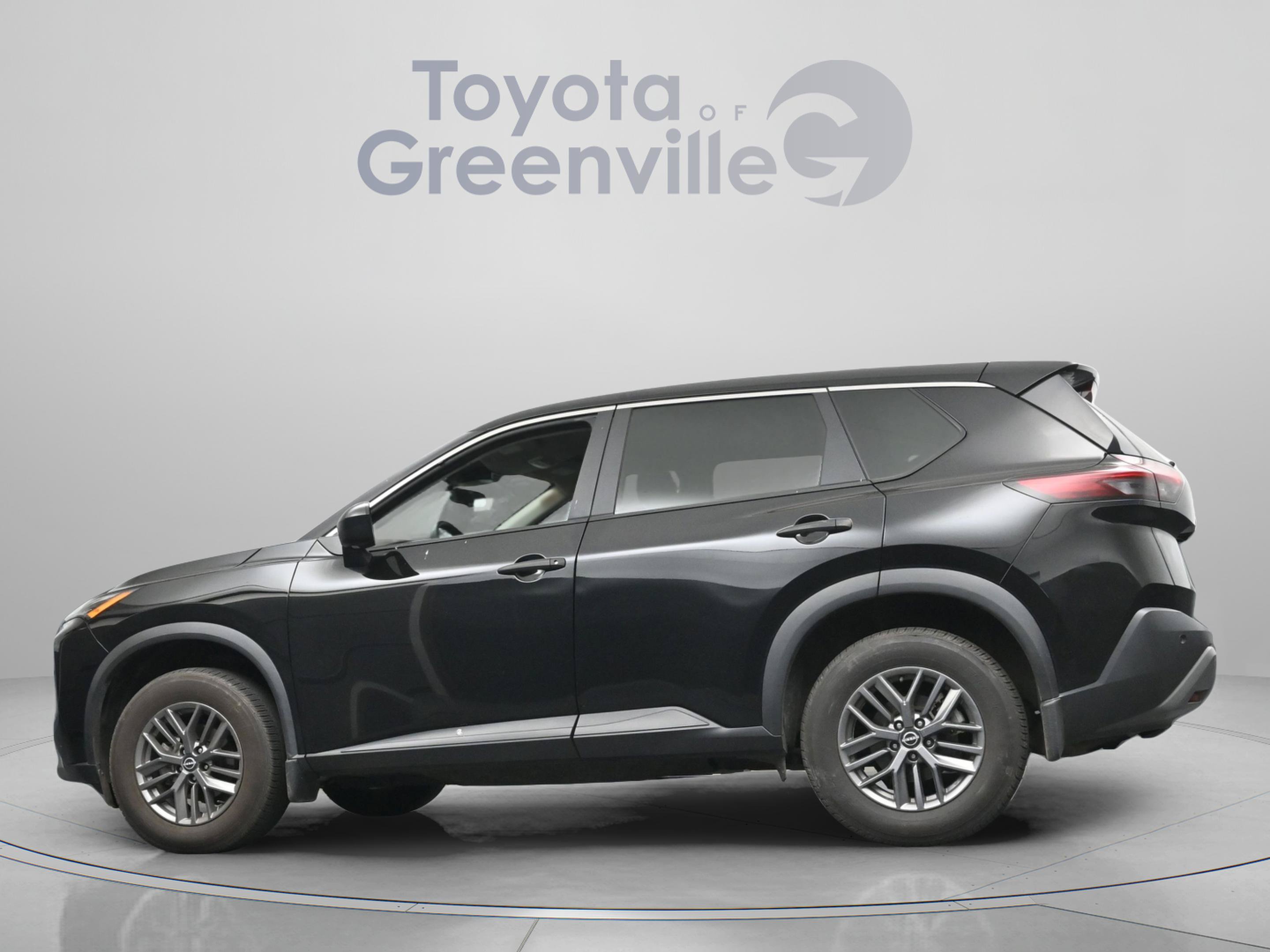 Used 2023 Nissan Rogue S AWD/4WD image 7