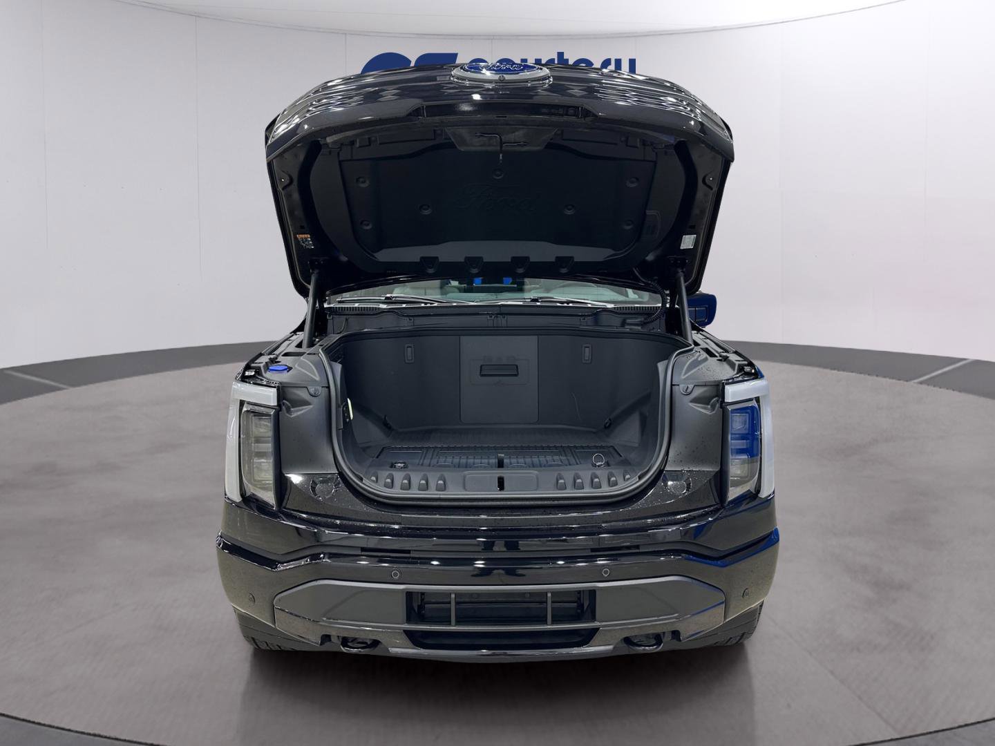 New 2023 Ford F150 Lightning Platinum AWD/4WD image 11