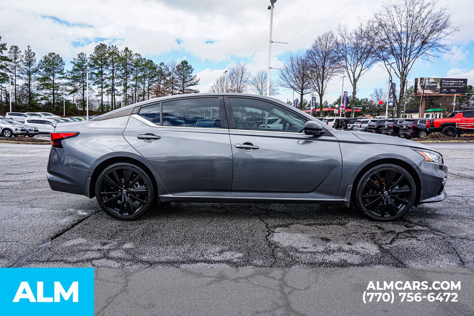 Used 2022 Nissan Altima 2.5 SR w/ Midnight Edition Package image 11