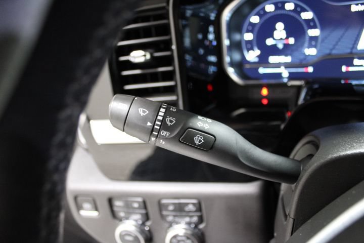Used 2023 GMC Sierra 1500 SLT w/ SLT Premium Package AWD/4WD image 40