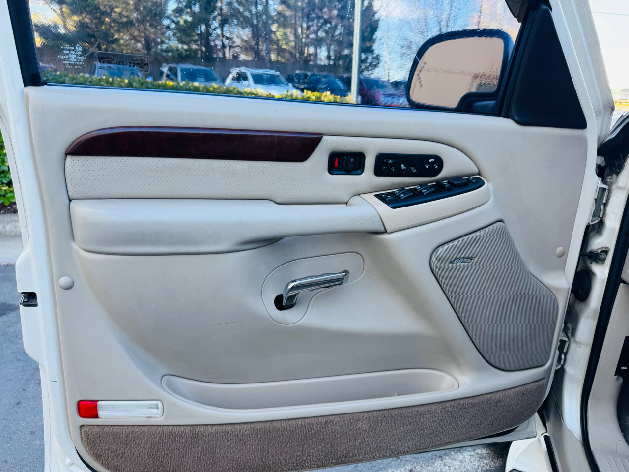 Used 2006 Cadillac Escalade AWD image 11