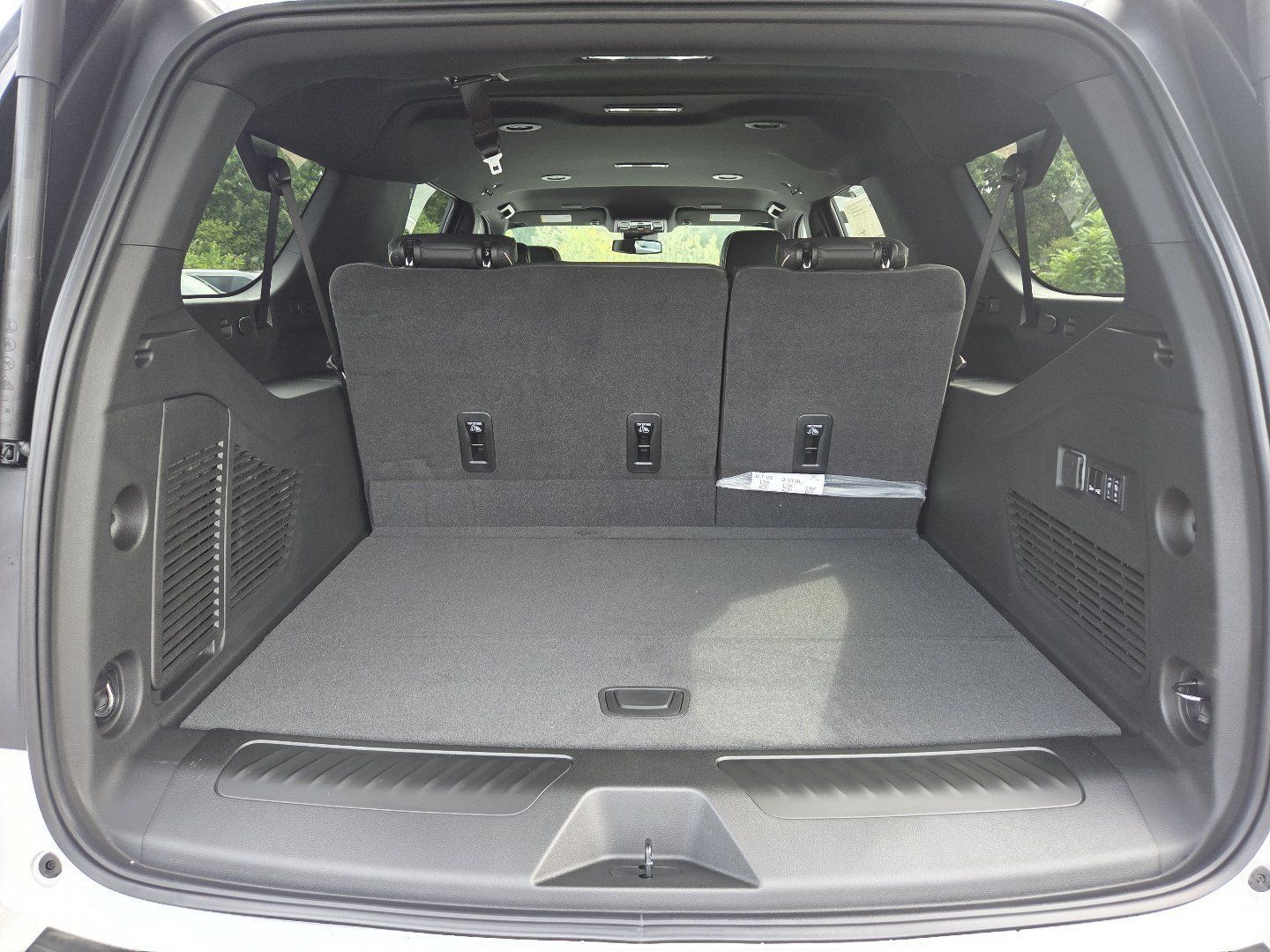 New 2026 GMC Yukon XL Elevation AWD/4WD image 22