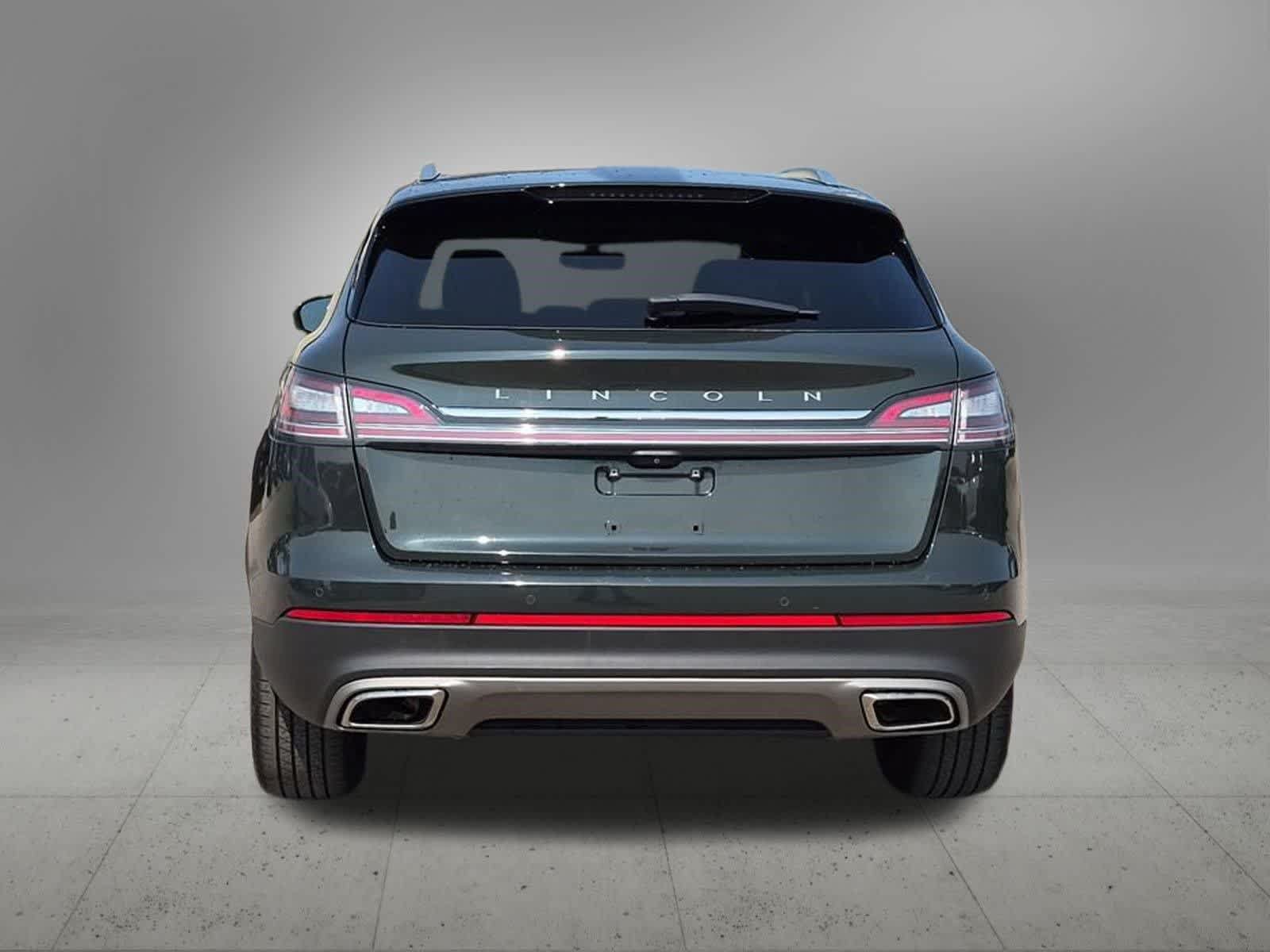 Used 2022 Lincoln Nautilus Reserve w/ Cargo Utility Package AWD/4WD image 5