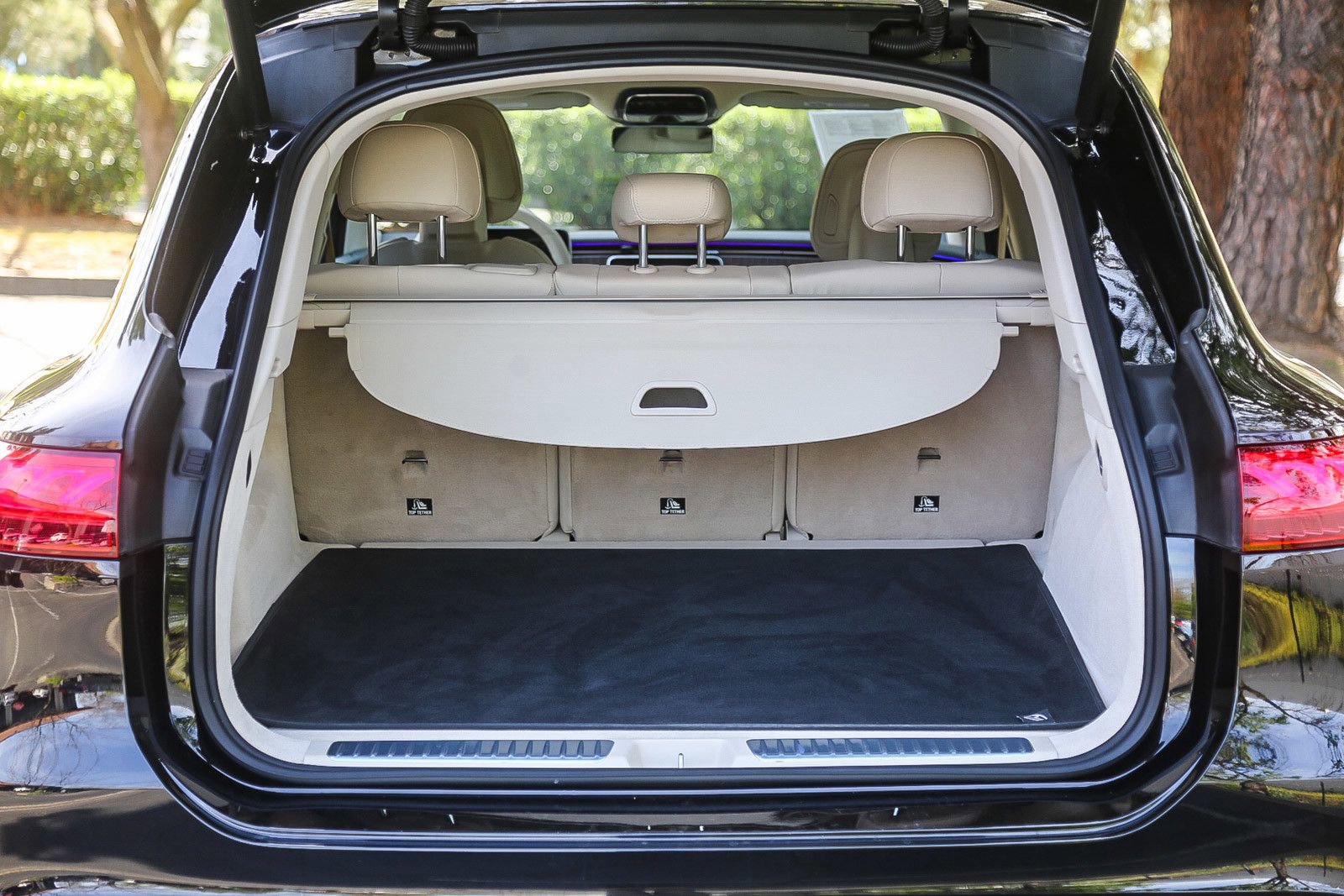 Certified 2023 Mercedes-Benz EQS 450+ 4MATIC SUV image 24