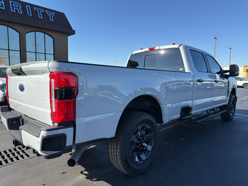 Used 2025 Ford F250 XL w/ STX Appearance Package image 8