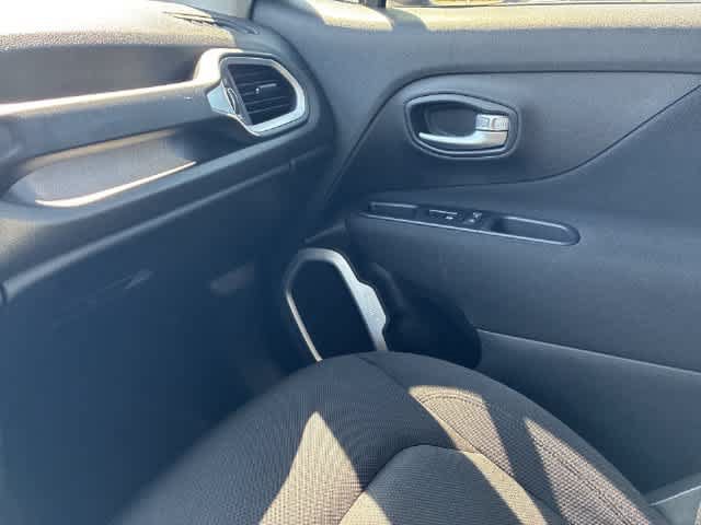 Used 2020 Jeep Renegade Sport FWD image 31