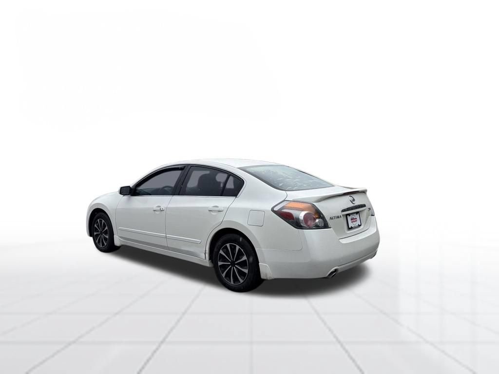 Used 2007 Nissan Altima 2.5 S w/ Technology Pkg FWD image 3