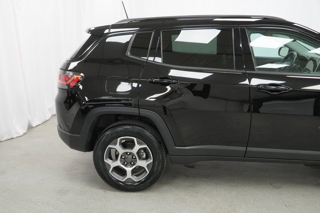 Certified 2022 Jeep Compass Trailhawk w/ Trailhawk Elite Group image 11